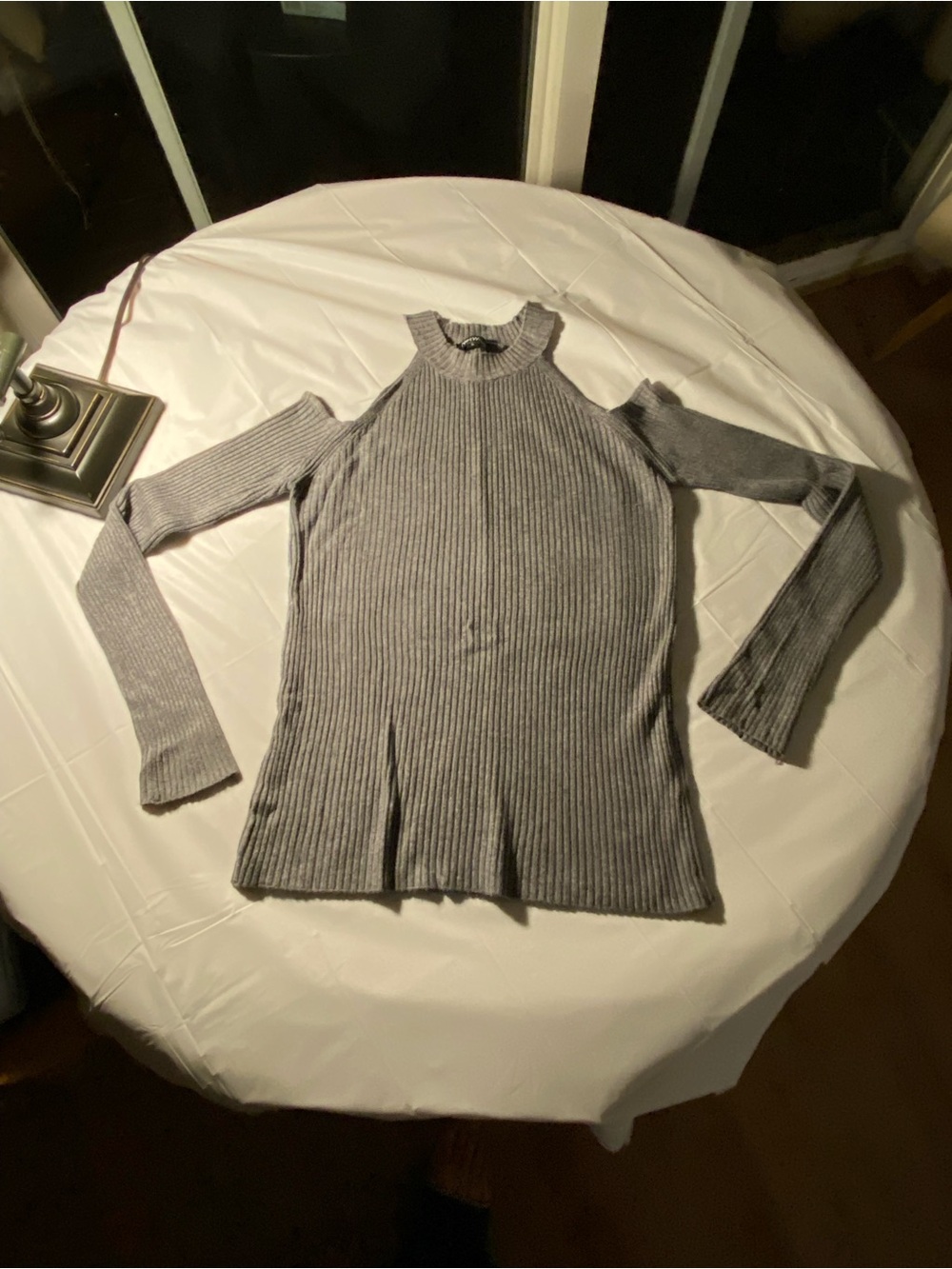 Cold-Shoulder Ribbed Knit Sweater - Gray - Picture 2 of 9